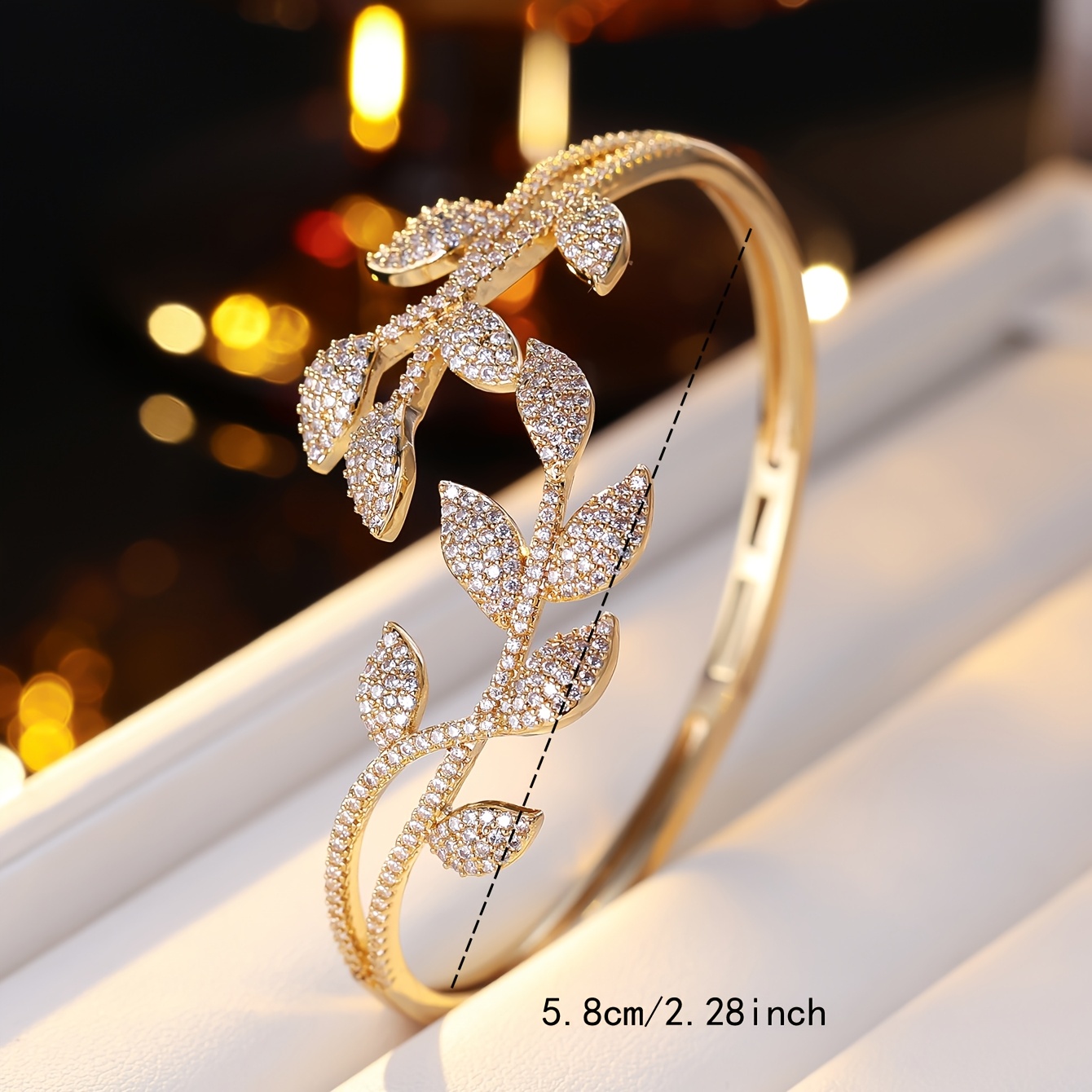 Women's Versatile Leaf Open Bangle, High-End Design